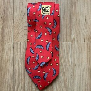 Men’s Red Silk Hermès 7462 Tie (moon and stars)